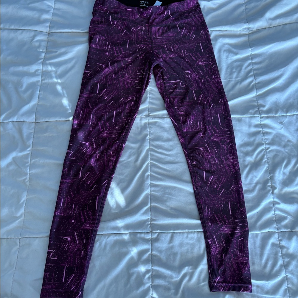 Size small leggings